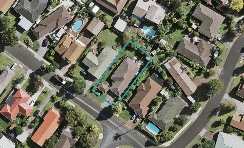 33 Lakeside Drive, Pahurehure, Papakura - Carousel 1