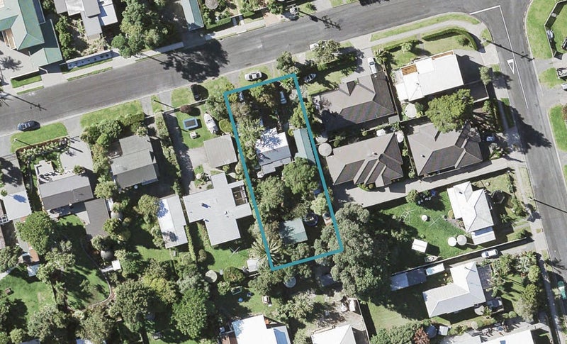 53 First View Avenue, Beachlands, Auckland - Carousel 1