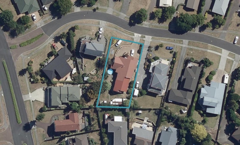 6 Prospect Place, Western Heights, Hamilton - Carousel 1