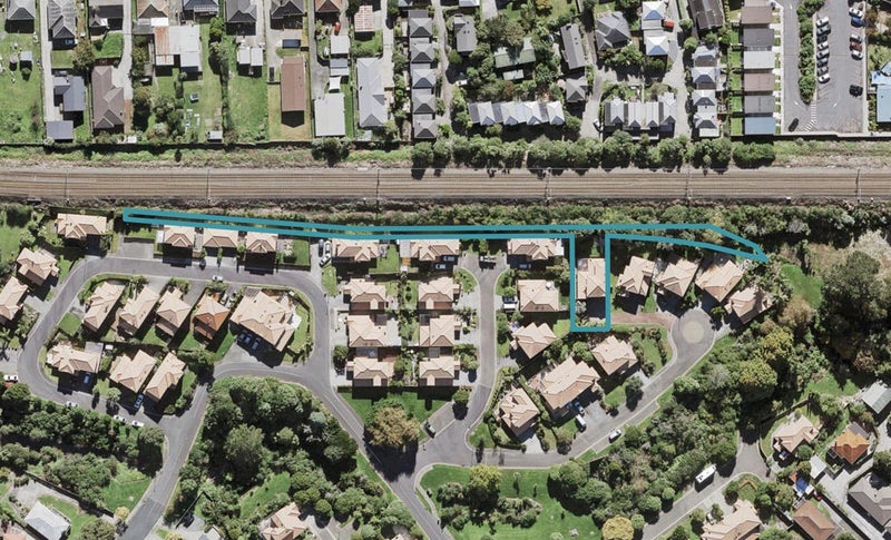 10 Chettle Court, New Lynn, Auckland - Carousel 1
