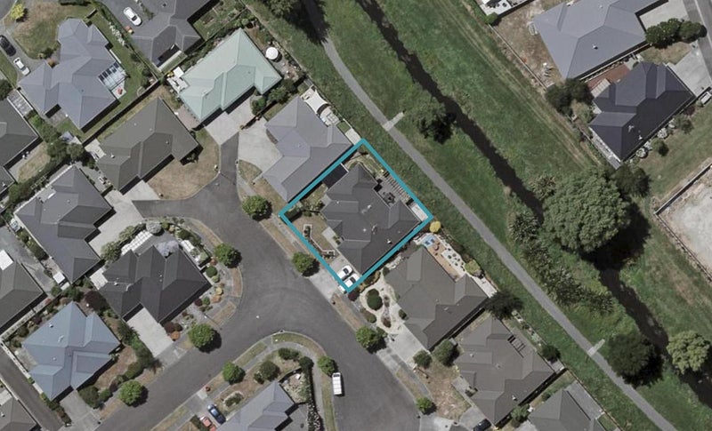 21 Manhattan Court, Paraparaumu Beach, Paraparaumu - Carousel 1