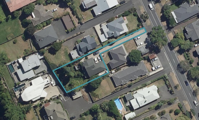 257 River Road, Claudelands, Hamilton - Carousel 1