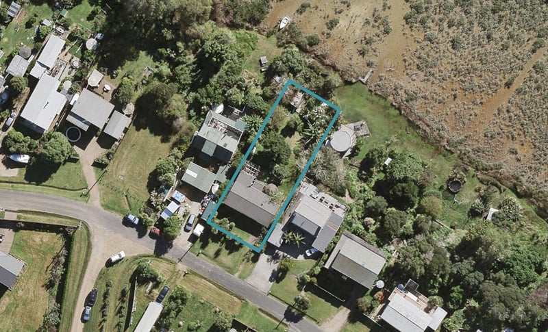 15 Shelly Beach Road, Surfdale, Waiheke Island - Carousel 1