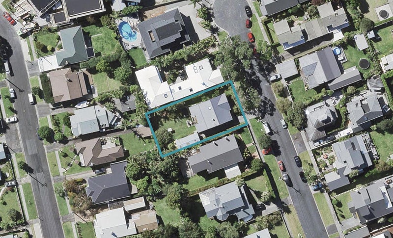 23 Hemi Street, Narrow Neck, Auckland - Carousel 1