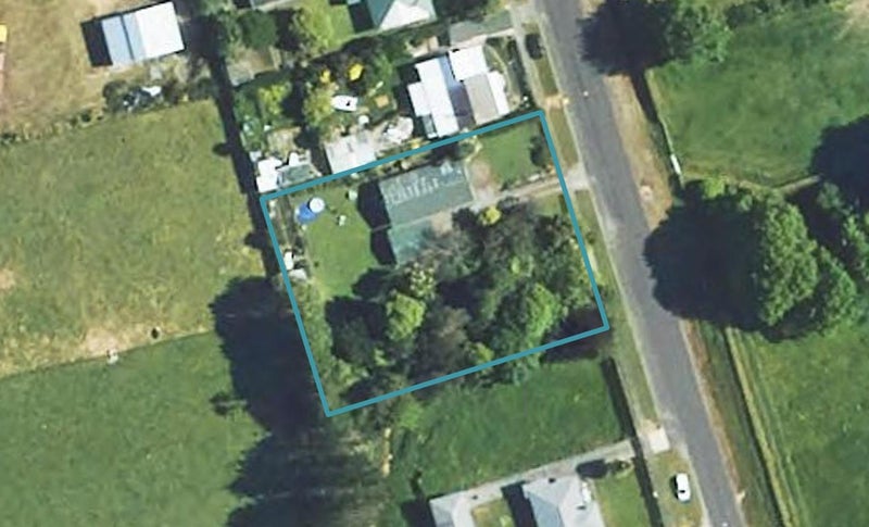 121 Swansea Road, Stratford - Carousel 1