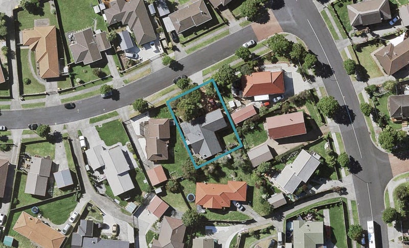 6 Heathridge Place, Burswood, Auckland - Carousel 1