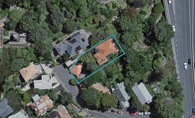 10 Easdale Street, Kelburn, Wellington - Carousel 1