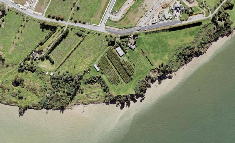 19 Picnic Point Road, Hobsonville, Auckland - Carousel 1