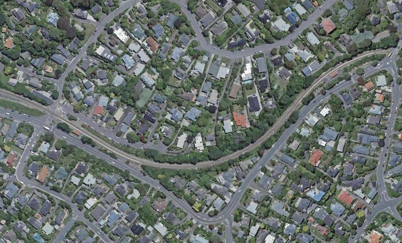 37C Simla Crescent, Khandallah, Wellington - Carousel 1