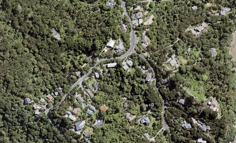 746 South Titirangi Road, Titirangi, Auckland - Carousel 1