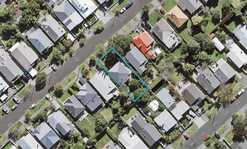 31 Chester Avenue, Westmere, Auckland - Carousel 1