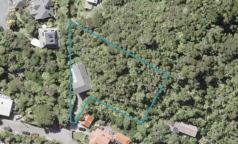 37 Rona Street, Eastbourne, Lower Hutt - Carousel 1