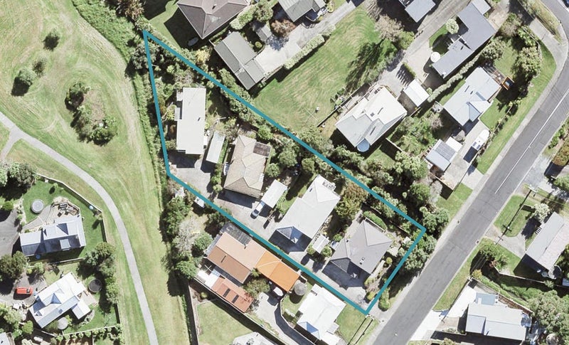 8D Langton Road, Stanmore Bay, Whangaparaoa - Carousel 1