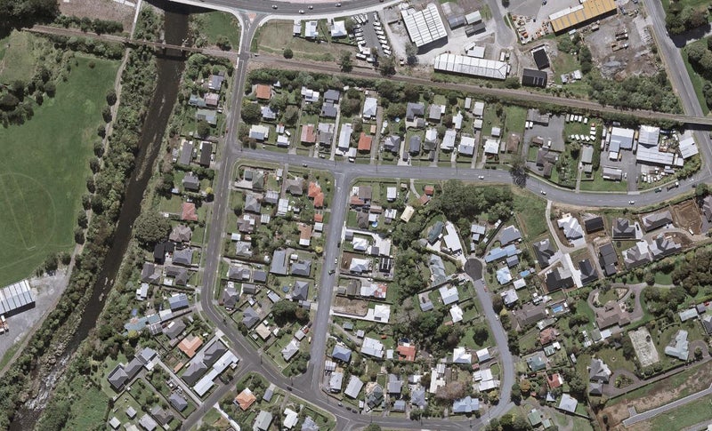 1 Tupoki Street, Glen Avon, New Plymouth - Carousel 1
