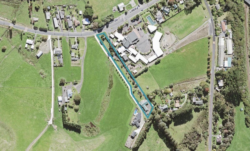 12 Bethells Road, Waitakere, Auckland - Carousel 1