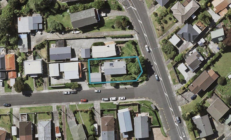107 Target Road, Totara Vale, Auckland - Carousel 1