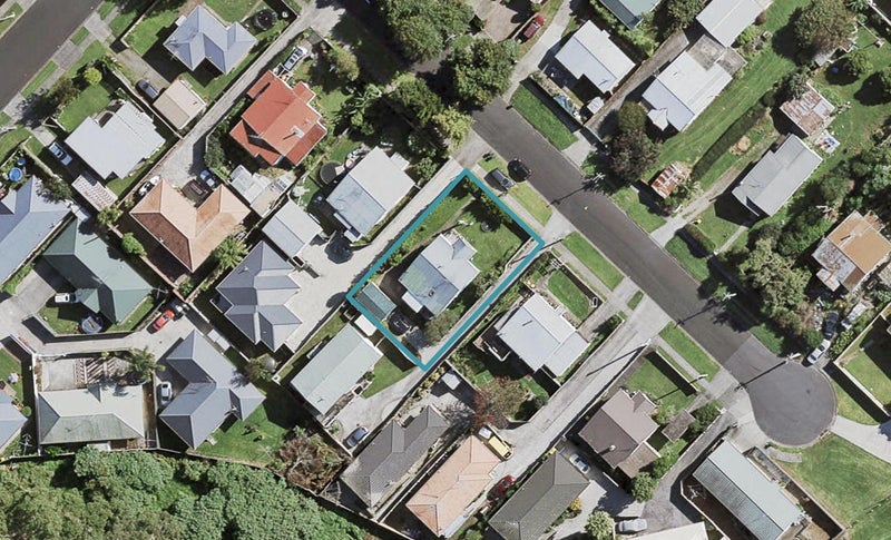 6 Waiari Road, Conifer Grove, Takanini - Carousel 1