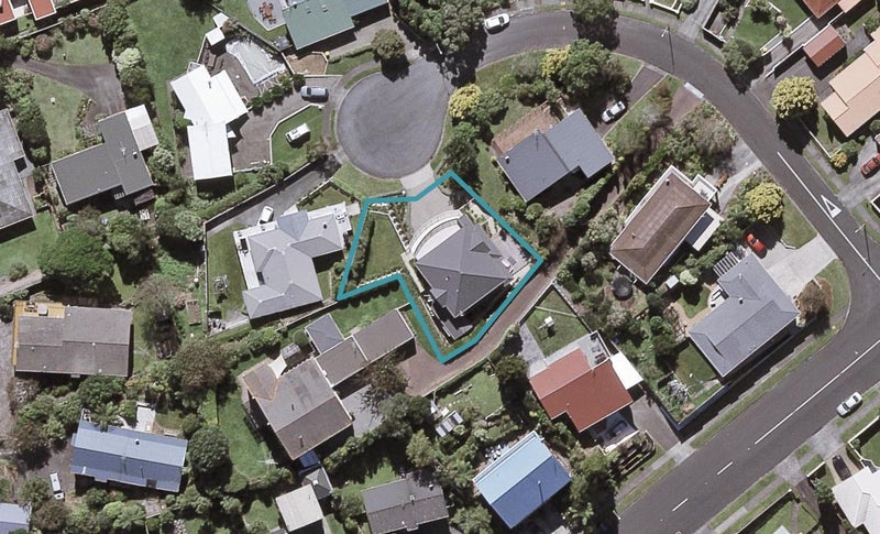 11 Cabot Place, Frankleigh Park, New Plymouth - Carousel 1
