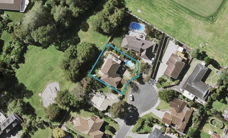 10 Scorpio Place, Windsor Park, Auckland - Carousel 1