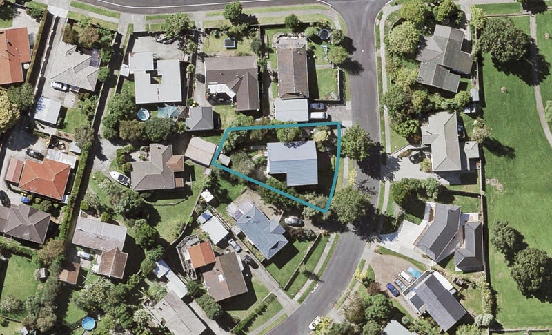 3 Bain Place, Bucklands Beach, Auckland - Carousel 1