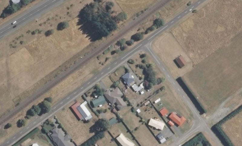 27 Chertsey Line Road, Chertsey, Ashburton - Carousel 1