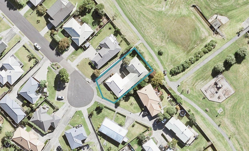 1/65 Charlotte Street, Stanmore Bay, Whangaparaoa - Carousel 1