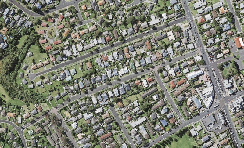 18 Egremont Street, Belmont, Auckland - Carousel 1