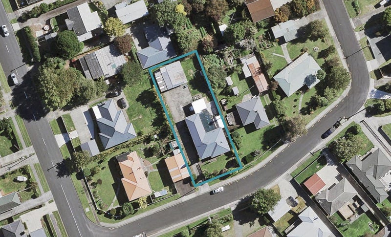 10 Hill Crescent, Papakura, Papakura - Carousel 1