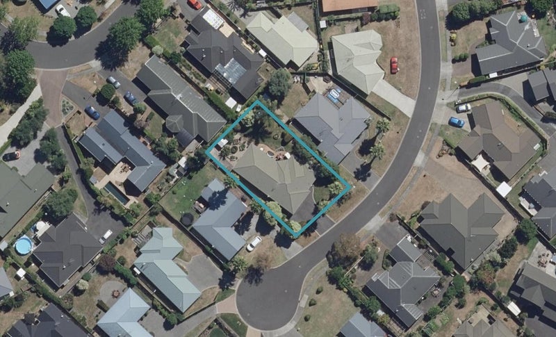 6 Chatswood Place, Rototuna, Hamilton - Carousel 1