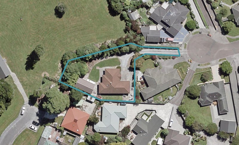19 Galveston Grove, Totara Park, Upper Hutt - Carousel 1