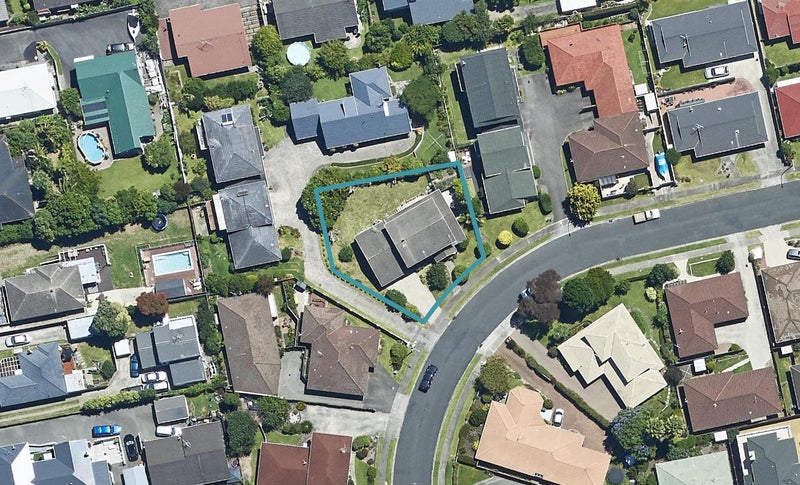 13 Tekoah Place, Judea, Tauranga - Carousel 1