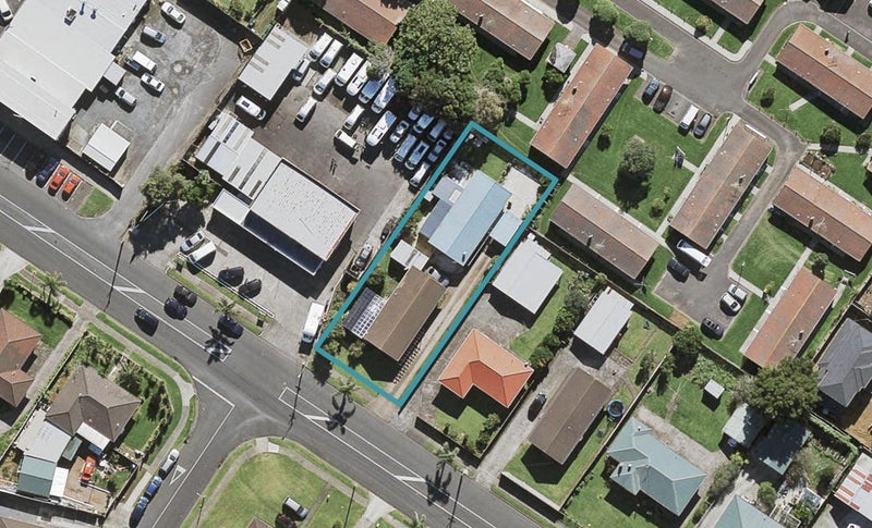 2/148 Robertson Road, Mangere East, Auckland - Carousel 1