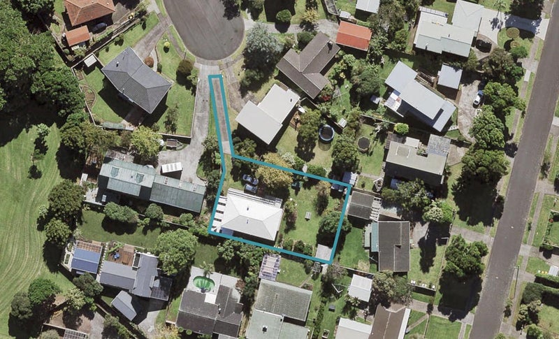 9 Witla Court, Mangere Bridge, Auckland - Carousel 1