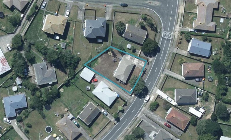 61 Corinna Street, Waitangirua, Porirua - Carousel 1