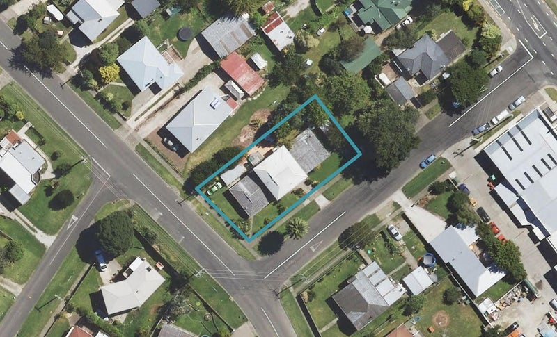 2/179 Stout Street, Mangapapa, Gisborne - Carousel 1