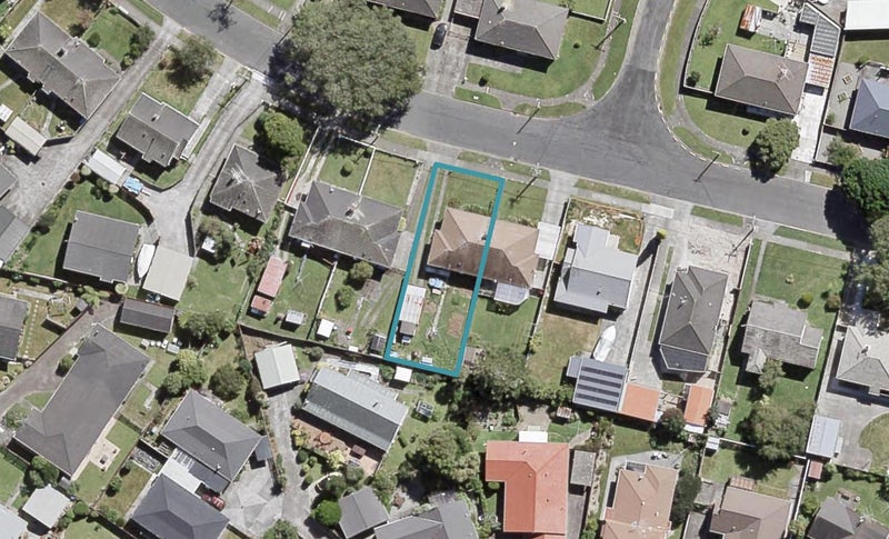16 Pilcher Crescent, Naenae, Lower Hutt - Carousel 1