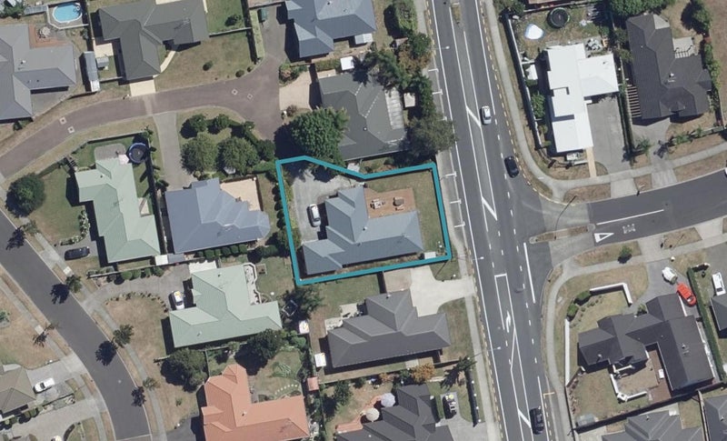 30 Cairns Crescent, Rototuna, Hamilton - Carousel 1
