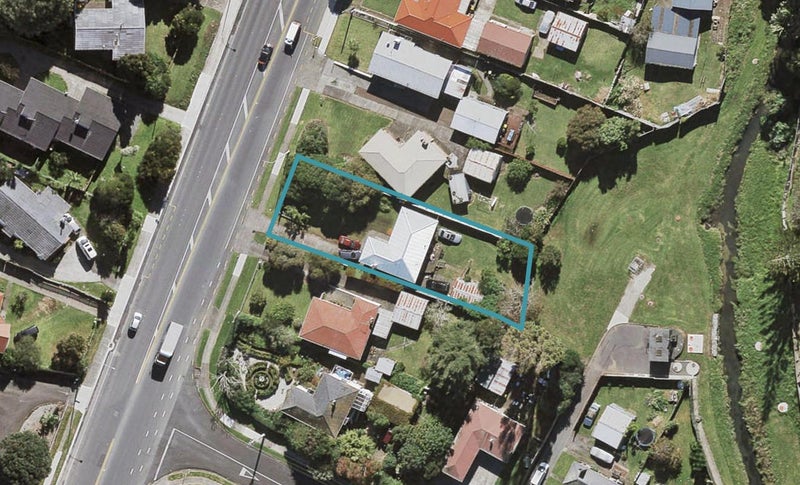 10 Mckenzie Road, Mangere Bridge, Auckland - Carousel 1
