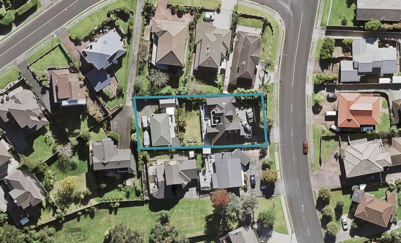 2/4 Niagara Crescent, Lynfield, Auckland - Carousel 1