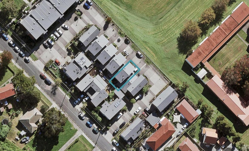 82E Tonar Street, Northcote, Auckland - Carousel 1