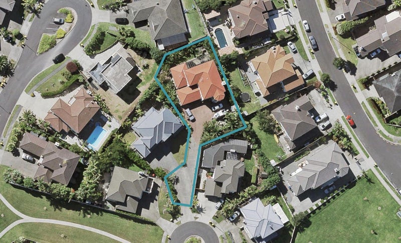 18 Ballintra Close, Pinehill, Auckland - Carousel 1