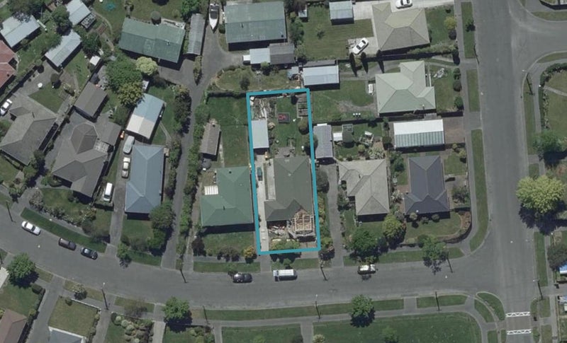 6 Vardon Crescent, Shirley, Christchurch - Carousel 1
