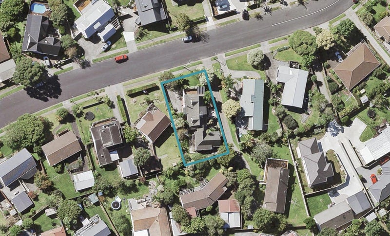 30 Marendellas Drive, Bucklands Beach, Auckland - Carousel 1