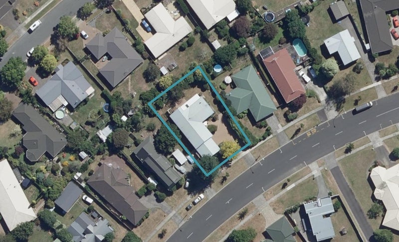 98 Endeavour Avenue, Flagstaff, Hamilton - Carousel 1
