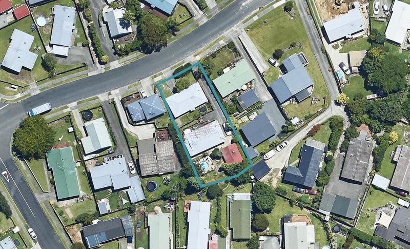 52A Jonathon Street, Brookfield, Tauranga - Carousel 1