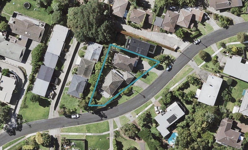 1/24 PENNING ROAD, Castor Bay, Auckland - Carousel 1