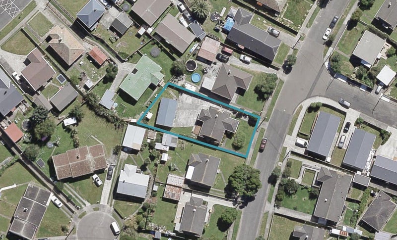 9 Poole Street, Taita, Lower Hutt - Carousel 1