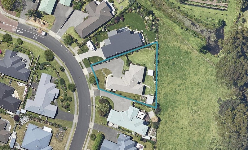 9 Longmynd Drive, Katikati, Katikati - Carousel 1