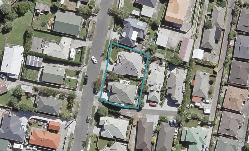 2/9 Richmond Grove, Woburn, Lower Hutt - Carousel 1