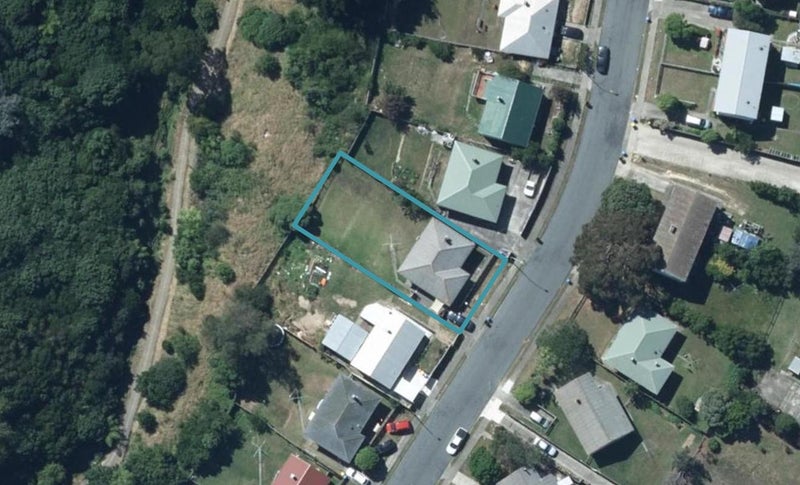 61 Waihemo Street, Waitangirua, Porirua - Carousel 1